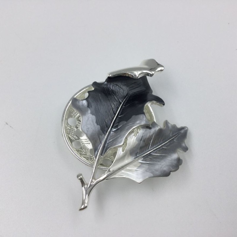 Duo Leaf Magnetic Brooch