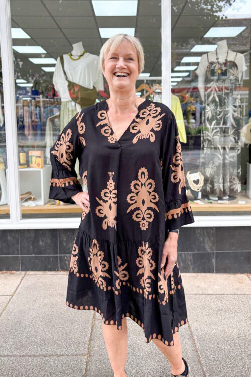 Stella Morgan Black Smock Dress