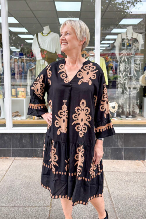 Stella Morgan Black Smock Dress