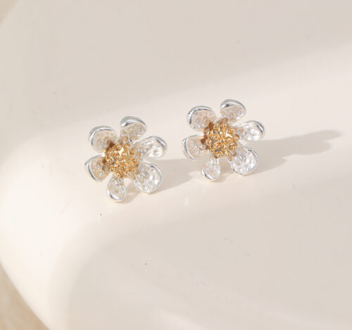 Hammered Daisy Stud Earrings