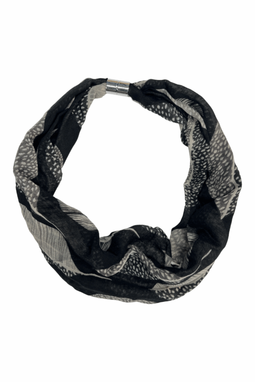 Abstract Leaf Print Magnetic Scarf