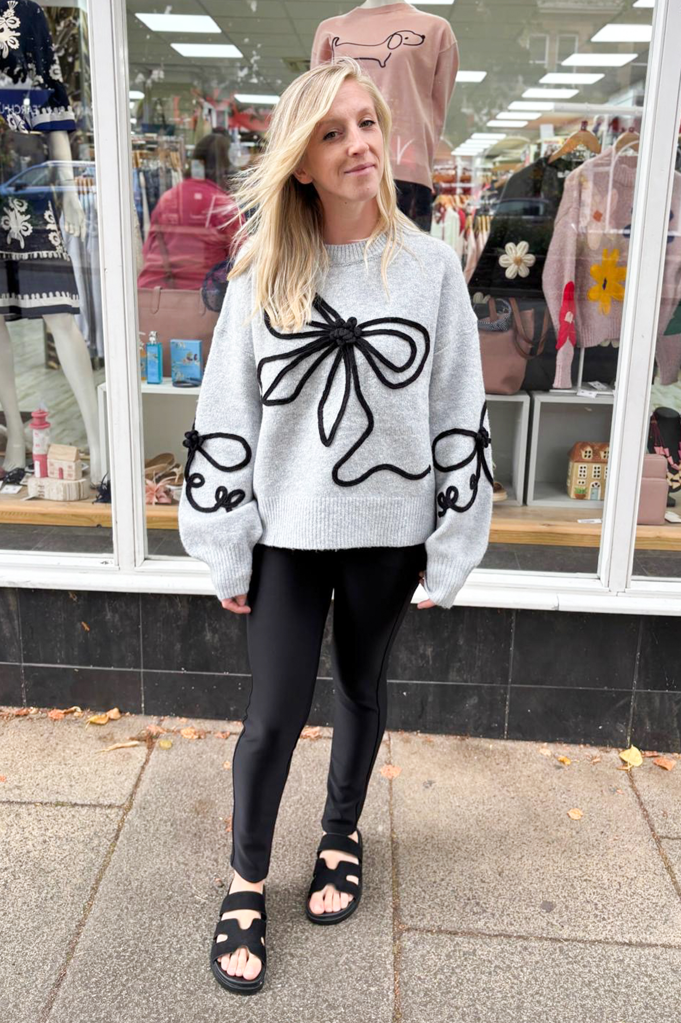 Oversized Bow Jumper