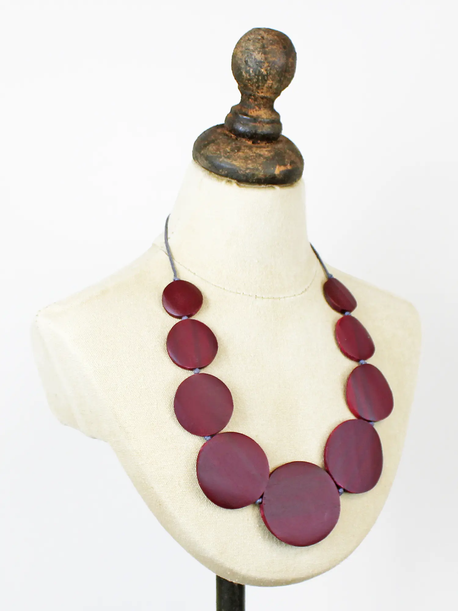 WOJENE00254 - Burgundy - Wooden Disk Necklace