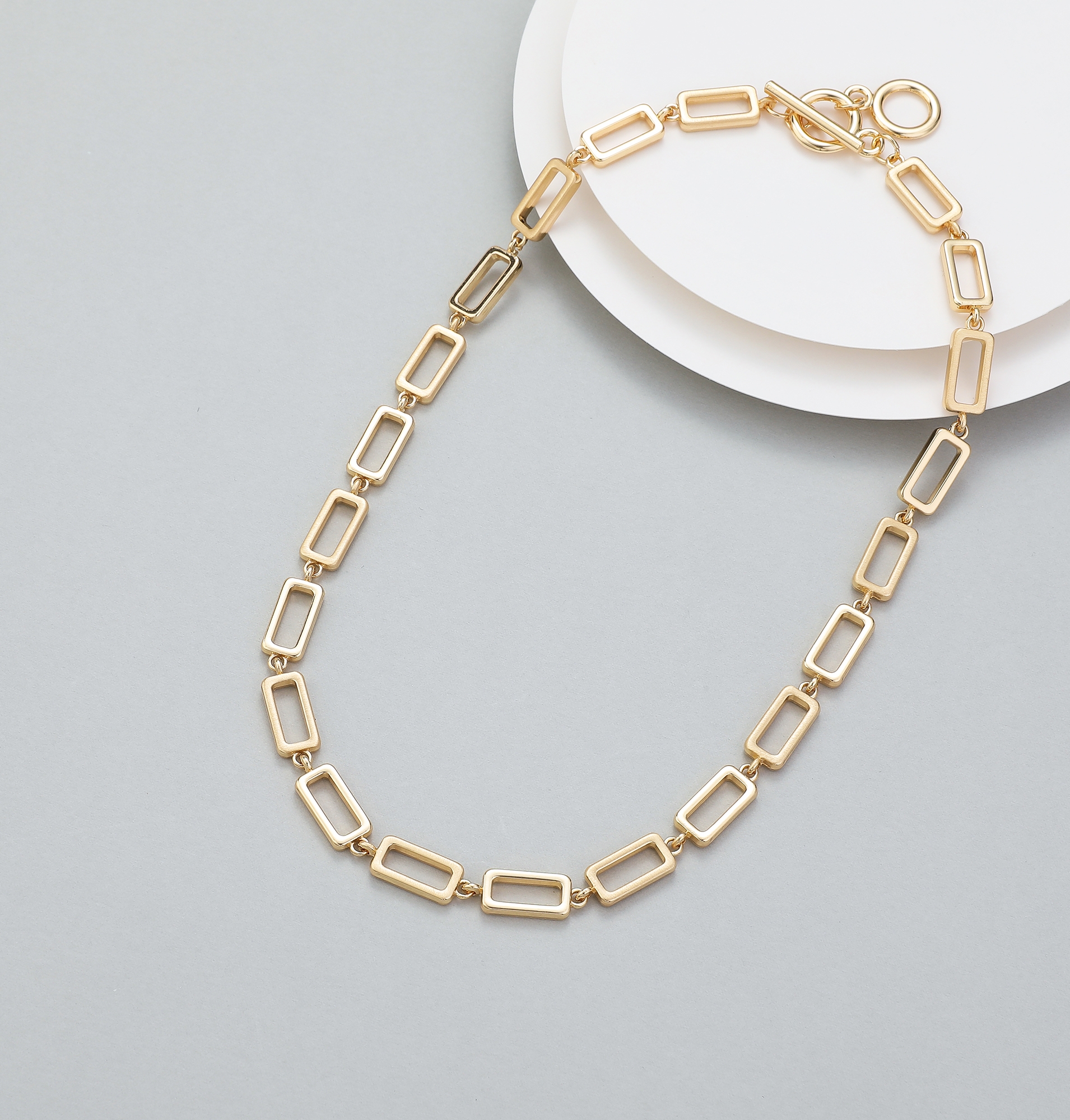 Cubic Link Chain Necklace in Gold