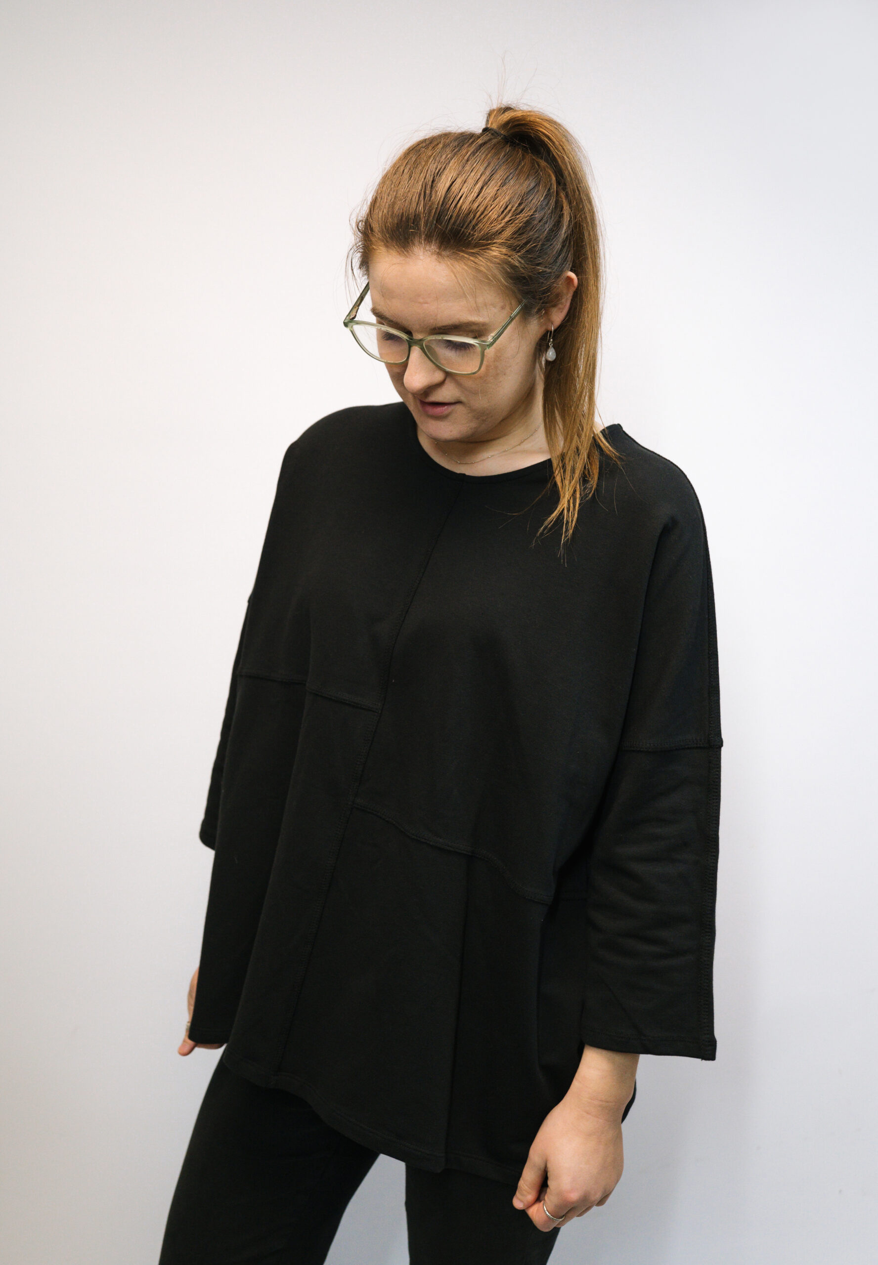 WOCLTP0099 -1 3/4 Sleeve Stitch Detail Top