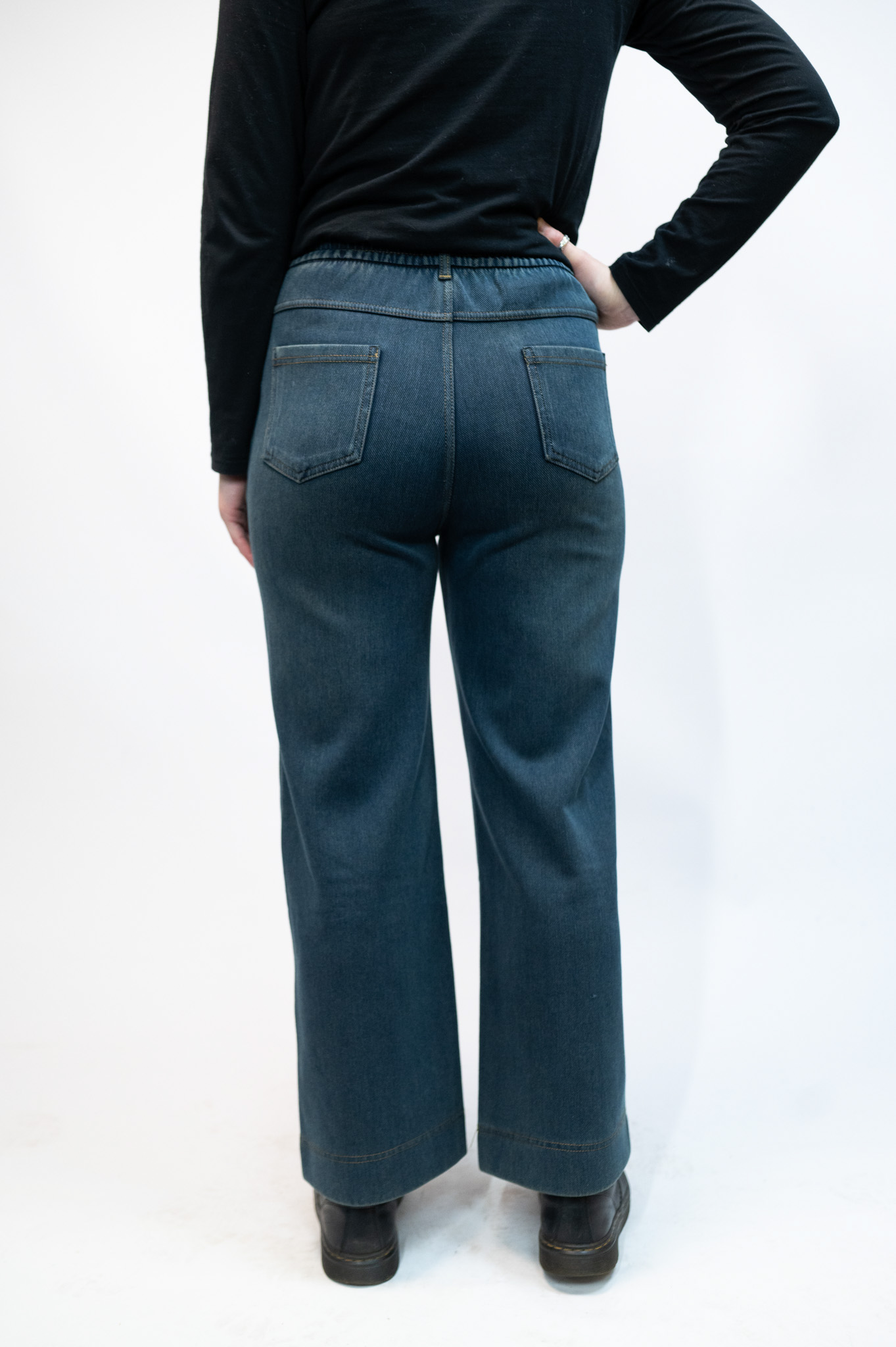 WOCLTR0031 - 9 Wide Leg Stretchy Jeans