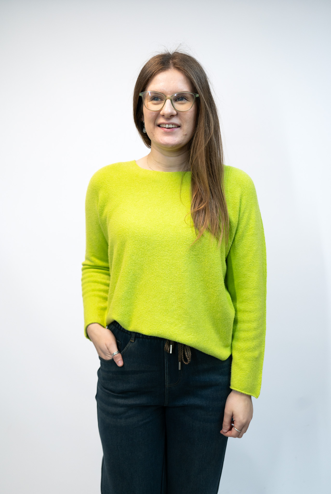 Soft Knit Raw Hem Round Neck Jumper