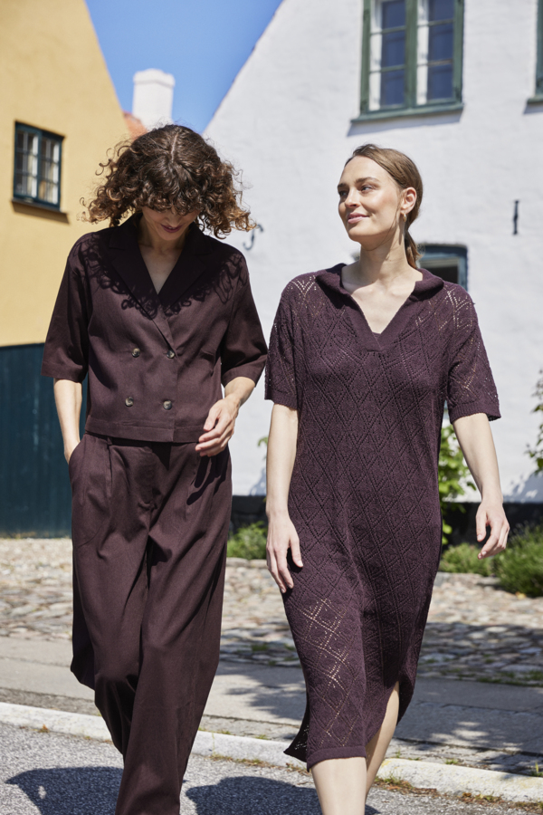 WOCLTP0106 - 7 Chocolate Double Breasted Cropped Blouse